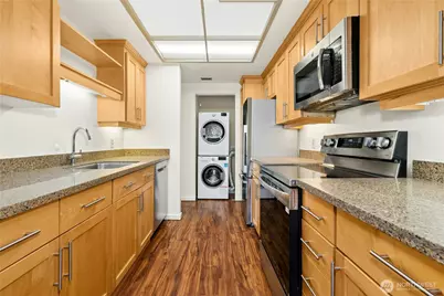 1301 Spring Street #8B, Seattle, WA 98104 - Photo 12
