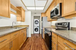 1301 Spring St, Seattle, WA 98104 - Photo 12