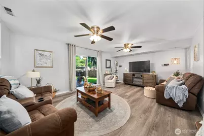 20410 109th Street Ct E, Bonney Lake, WA 98391 - Photo 14