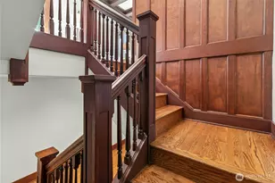 2077 E Howe St, Seattle, WA 98112 - Photo 10