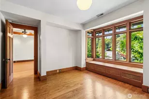 2077 E Howe St, Seattle, WA 98112 - Photo 22
