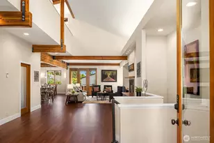 543 N 83rd St, Seattle, WA 98103 - Photo 2