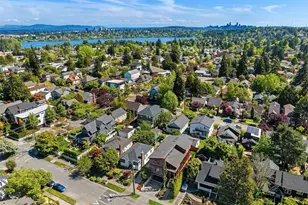543 N 83rd St, Seattle, WA 98103 - Photo 38