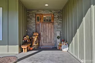 19443 Oakleaf Ln, Sedro Woolley, WA 98284 - Photo 4