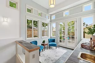 108 N 54th St, Seattle, WA 98103 - Photo 10
