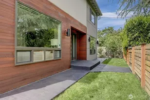 1725 Martin Luther King Jr Way, Seattle, WA 98122 - Photo 2
