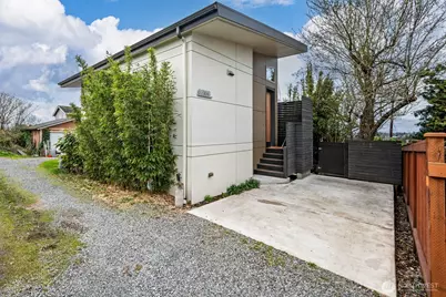 8218 2nd Avenue NE #B, Seattle, WA 98115 - Photo 26