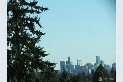 8218 2nd Avenue NE #B, Seattle, WA 98115 - Photo 10