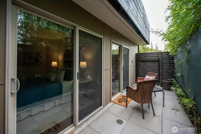 8218 2nd Avenue NE #B, Seattle, WA 98115 - Photo 30