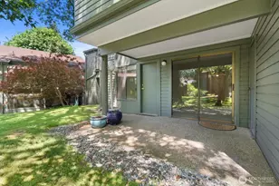 10015 NE 123rd St, Kirkland, WA 98034 - Photo 16