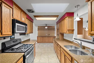 32828 22nd Avenue SW, Federal Way, WA 98023 - Photo 8