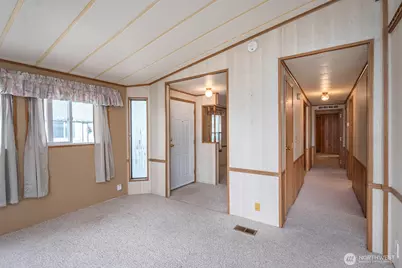 2240 W Broadway Avenue #221, Moses Lake, WA 98837 - Photo 4