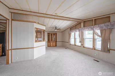 2240 W Broadway Avenue #221, Moses Lake, WA 98837 - Photo 6