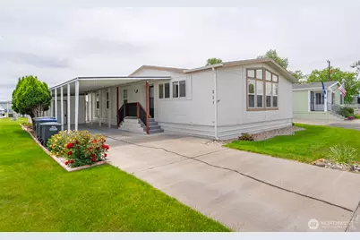 2240 W Broadway Avenue #221, Moses Lake, WA 98837 - Photo 1