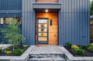 4531 Corliss Ave N, Seattle, WA 98103 - Photo 2