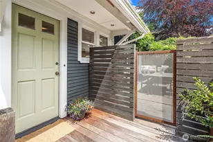 6054 29th Ave NE, Seattle, WA 98115 - Photo 2