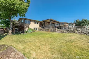 702 N Lyle Ave, East Wenatchee, WA 98802 - Photo 1