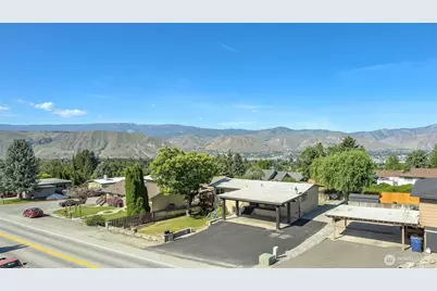 702 N Lyle Avenue, East Wenatchee, WA 98802 - Photo 4