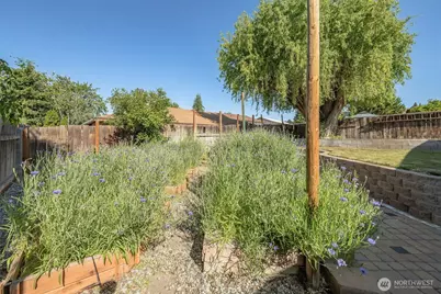 702 N Lyle Avenue, East Wenatchee, WA 98802 - Photo 36