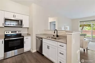 10109 186 St E, Puyallup, WA 98375 - Photo 14
