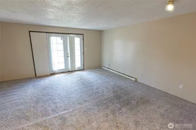 11212 Bridgeport Way SW #10, Tacoma, WA 98499 - Photo 12