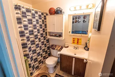 11212 Bridgeport Way SW #10, Tacoma, WA 98499 - Photo 14