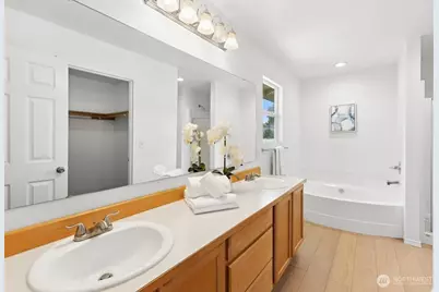 4206 S 137th Street, Tukwila, WA 98168 - Photo 16