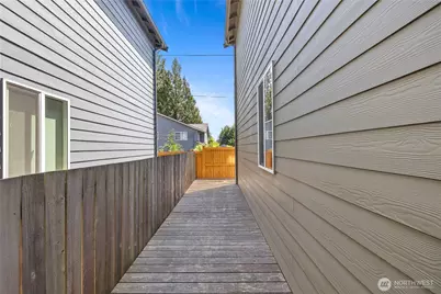 2216 117th Street SW, Everett, WA 98204 - Photo 32