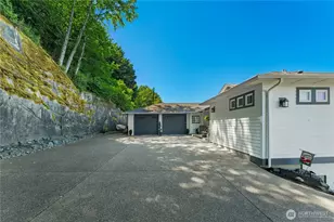 407 Vanderlin Dr, Camano Island, WA 98282 - Photo 2