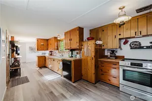 3262 Beach Dr E, Port Orchard, WA 98366 - Photo 14