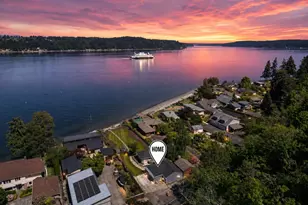 3262 Beach Dr E, Port Orchard, WA 98366 - Photo 2
