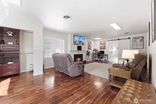 710 N 68th St, Seattle, WA 98103 - Photo 14
