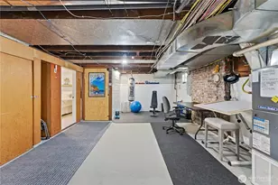 710 N 68th St, Seattle, WA 98103 - Photo 10