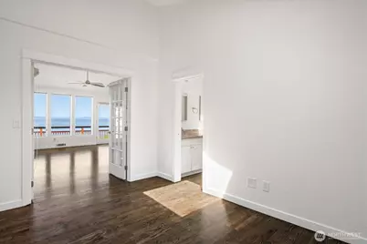 2364 Hobart Avenue SW, Seattle, WA 98116 - Photo 24