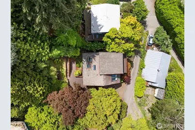 2364 Hobart Avenue SW, Seattle, WA 98116 - Photo 32