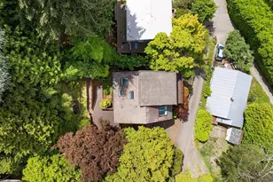 2364 Hobart Ave SW, Seattle, WA 98116 - Photo 32