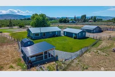 225 Robinson Canyon Road, Omak, WA 98841 - Photo 2