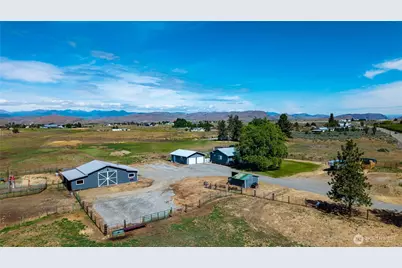 225 Robinson Canyon Road, Omak, WA 98841 - Photo 6
