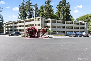 10819 NE 37th Pl, Bellevue, WA 98004 - Photo 16