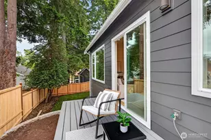 11737 40th Ave NE, Seattle, WA 98125 - Photo 24