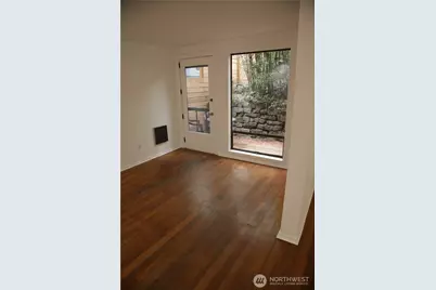 417 Minor Avenue N, Seattle, WA 98109 - Photo 24