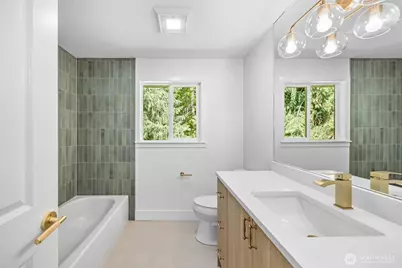 121 W Winesap Road, Bothell, WA 98012 - Photo 20