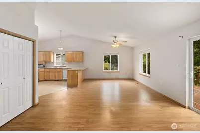 2220 Williams Road, Oak Harbor, WA 98177 - Photo 6