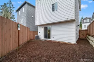 309 207th Pl SE, Bothell, WA 98012 - Photo 18