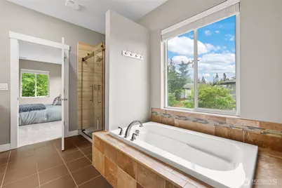 1601 NE Falls Drive, Issaquah, WA 98029 - Photo 36