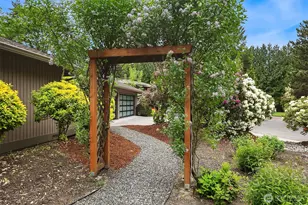 910 145th Pl NE, Bellevue, WA 98007 - Photo 26