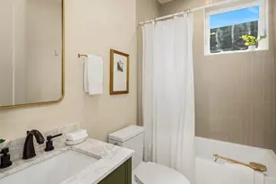 11739 40th Ave NE, Seattle, WA 98125 - Photo 14