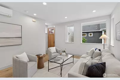 11739 40th Avenue NE #B, Seattle, WA 98125 - Photo 4