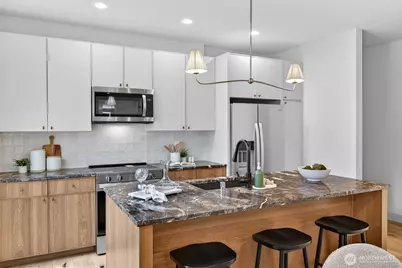 11739 40th Avenue NE #B, Seattle, WA 98125 - Photo 8