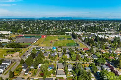 8625 30th Avenue SW, Seattle, WA 98126 - Photo 38